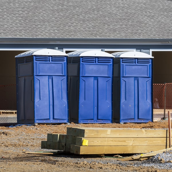 how can i report damages or issues with the portable restrooms during my rental period in Glencoe